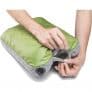 Cocoon Air-Core Pillow Ultralight er en Ultra let, blød og ekstremt kompakt rejsepude, som nemt kan tage med på lejrtur eller på lange rejser.